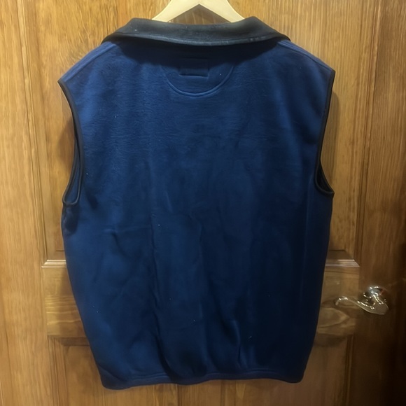 Farmall Vest - Picture 6 of 7